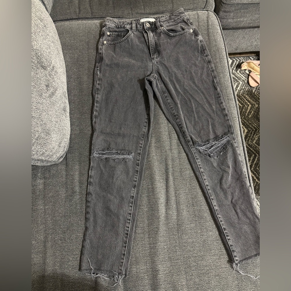 Garage Distressed Jeans